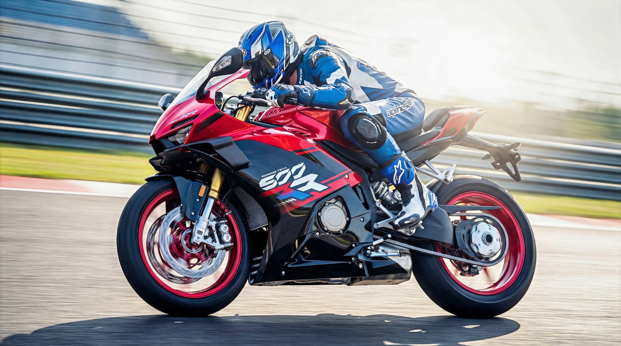 ZXMOTO 500RR Motorcycle 13,500 RPM Screaming Supersport Weapon 18 ZXMOTO 500RR — On Track Racing Photos 1